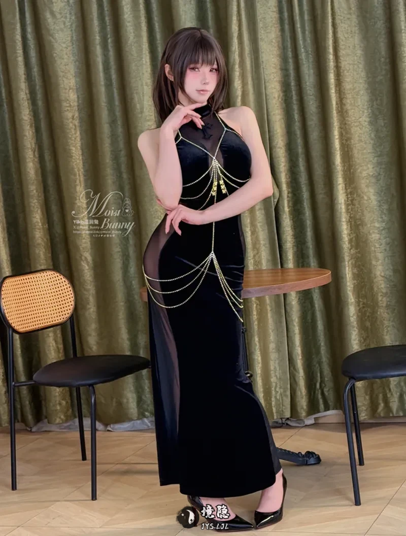 Yiko湿润兔 – 月票专属特典 黑色丽花 【34P200M】