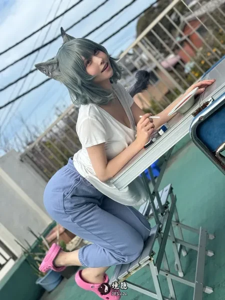 美女cos最强戒烟番《尼古喵喵》因不够邋遢遭粉丝批评 境日报 第2张-境隐社 1783587771_329687_jpg_r_.webp